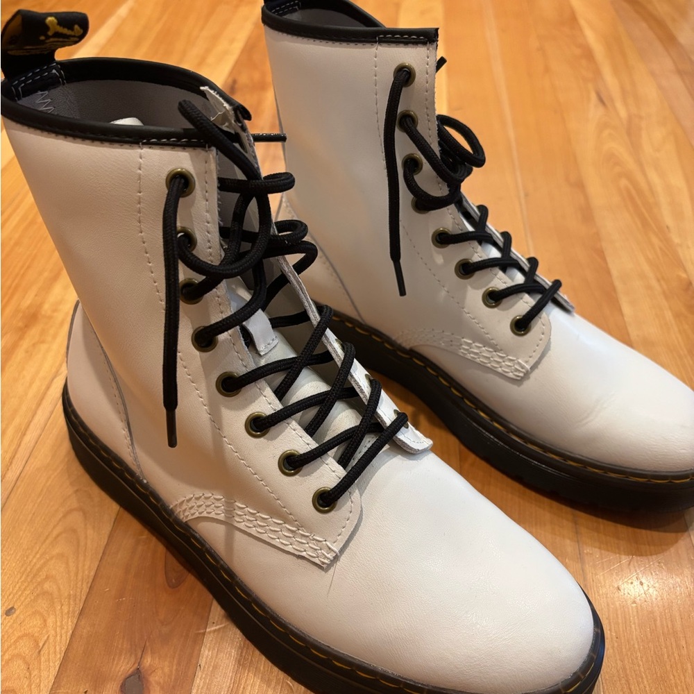 Like New Doc Martens Rewair 1460 White Lace-Up Boots Size 9